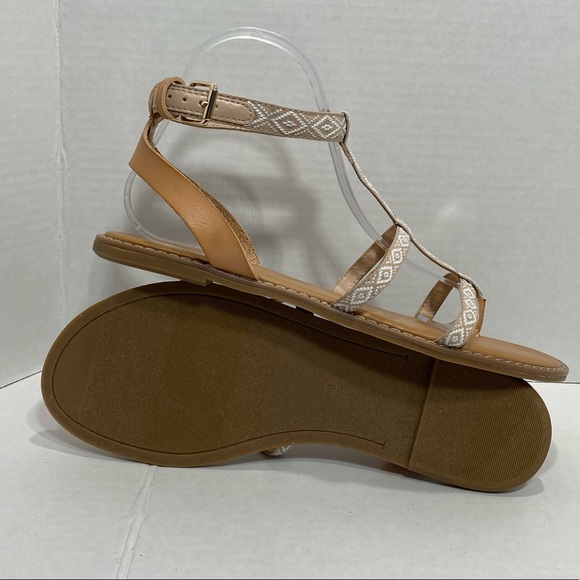 Old navy woman’s Sandals size 9 - Picture 3 of 5